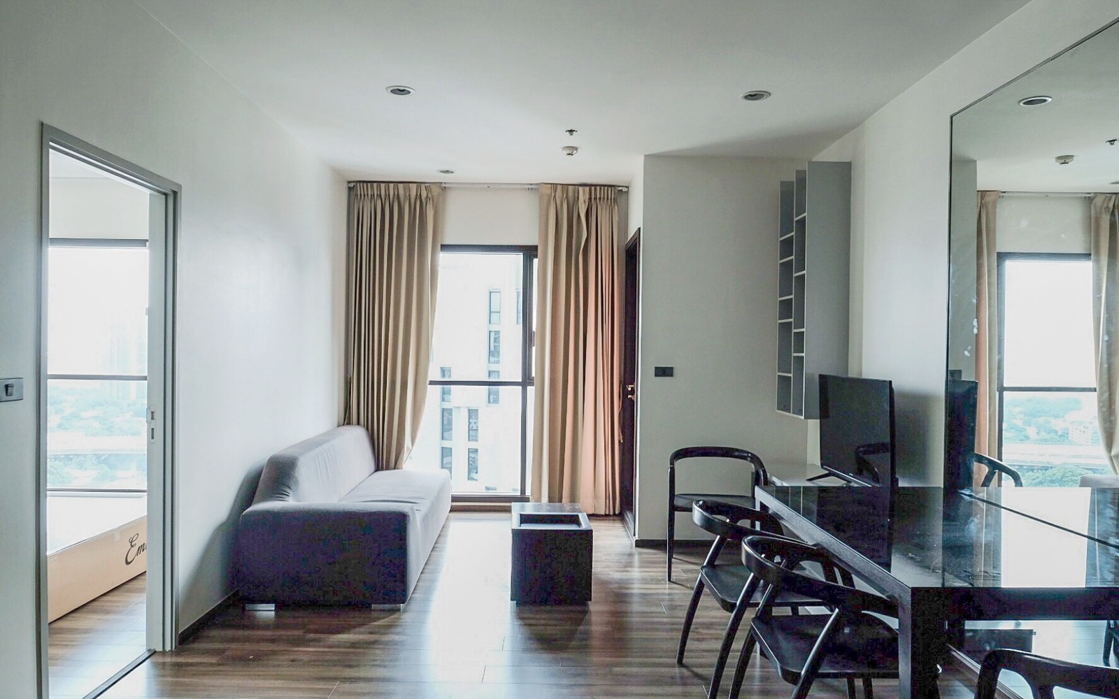 Room for rent : Wyne Sukhumvit Condo , 2 bedroom 2 bathroom 🚆 Ready to move in, high floor, near BTS Phra Khanong station.