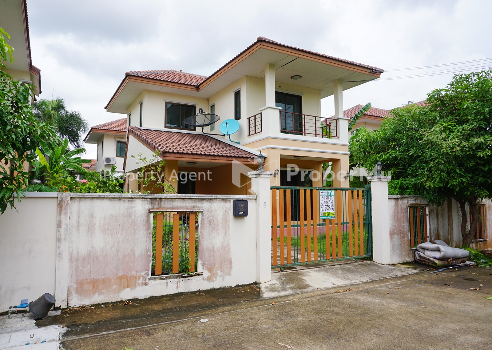 House Fueangsuk 5 Village, Kanchanaphisek, Bang Bua Thong, Nonthaburi