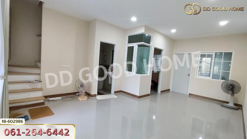 Townhome Golden Town Tiwanon-Chaengwattana, Pathum Thani, near Impact Arena, Muang Thong Thani 