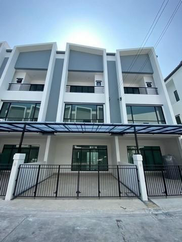 PT12 Townhouse for rent, 3 floors, Modern style, Cordiz at Udomsuk, Soi Udomsuk 39, near BTS Udomsuk, Bang Chak, Phra Khanong District