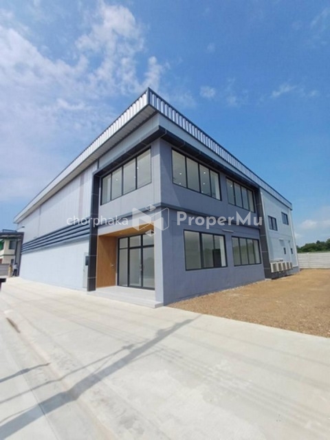 Urgent for rent, newly built factory, 600 sq m., on a dark purple area, which can be used to build any type of factory, Pathum Thani, Lam