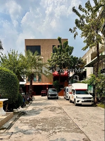 P321 For rent, office building with warehouse and 4-storey Home Office, Sukhumvit 62 Road, convenien