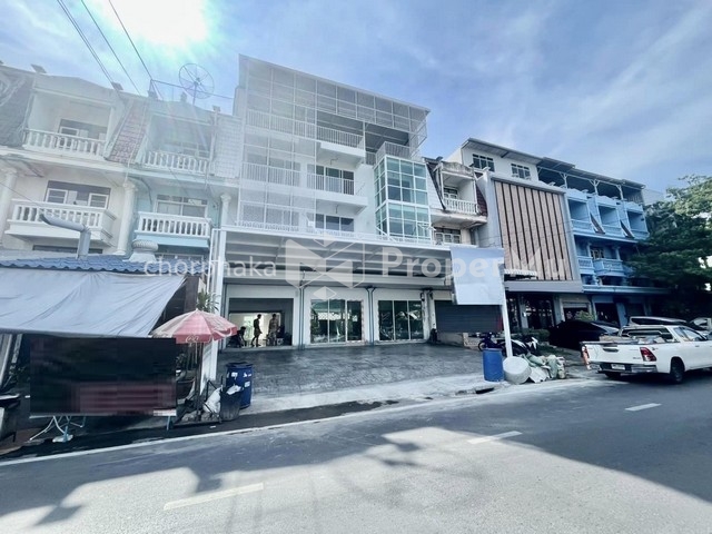 PP299 For sale, for rent, 3 commercial buildings, 4 and a half floors, Ramkhamhaeng area, Krungthep 