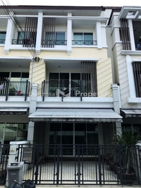 For rent, 3-storey townhouse, Baan Klang Muang Urbanion Kaset-Nawamin 2 project, Lat Phrao Road, Soi