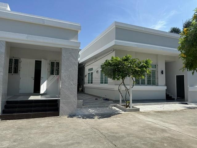 For rent, single house, area 467 sq.w., size 7 bedrooms, Bangna-Trad Road, Km.5, Bangkaew Subdistric