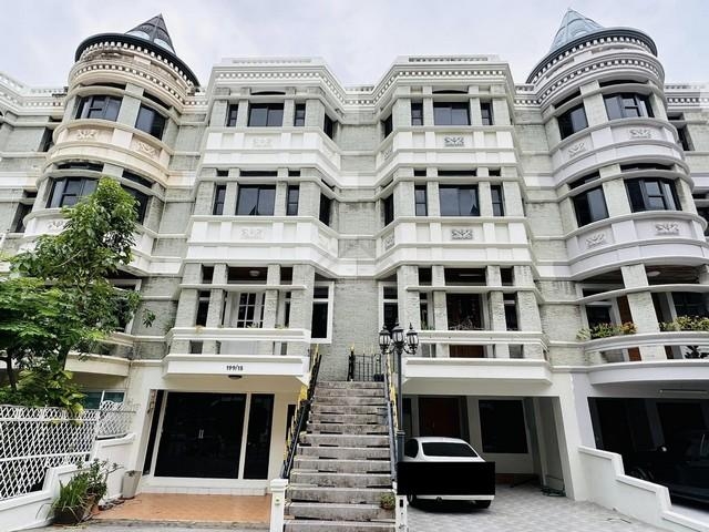 For rent Townhome, Chicha Castle Village, Sukhumvit 31 Since Chicha, Pool Villa House, Asoke, behind