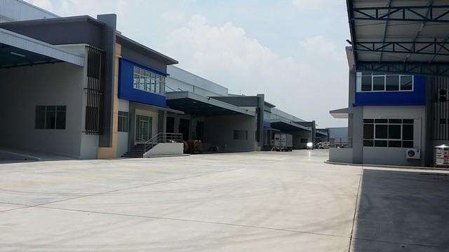 For rent, warehouse, warehouse with office, 3,393 sq m., along the water canal, Bangna-Trad, Km 19, 