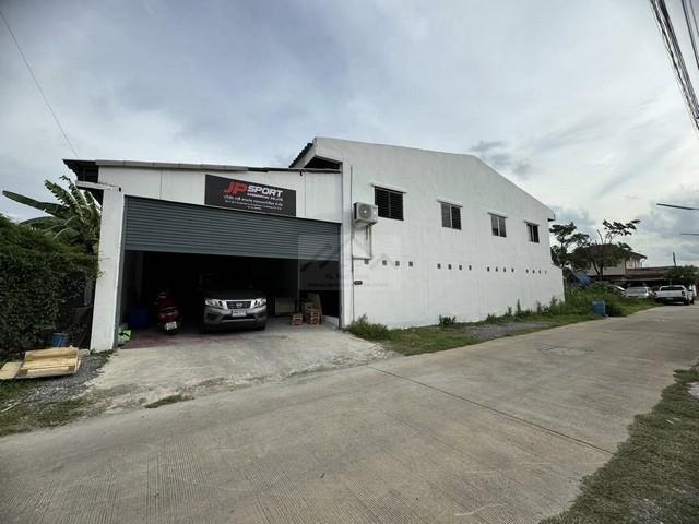 For sale: Warehouse with office, size 200 sq.w., Lam Luk Ka Khlong 3, newly renovated, ready to use,