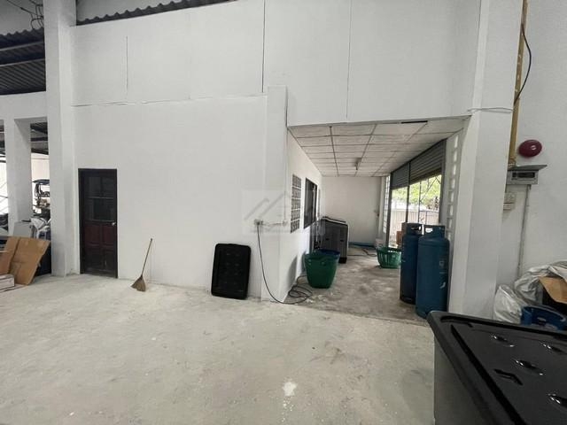 For sale: Warehouse with office, size 200 sq.w., Lam Luk Ka Khlong 3, newly renovated, ready to use,