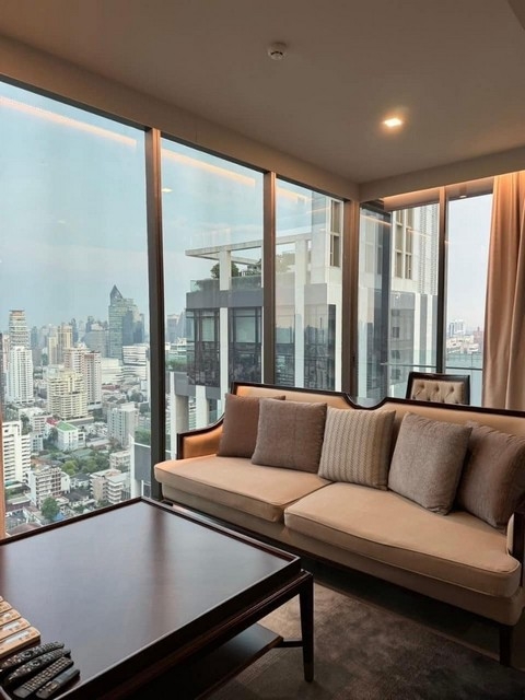 For rent, a luxurious premium condo in the heart of Asoke, Celes Asoke, on Asoke Montri Road, near B