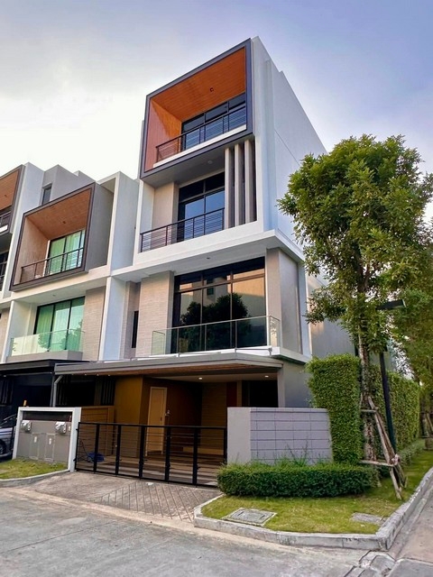 PP329 For sale Townhome Project Nirvana Define Srinakarin-Rama 9 Nirvana DEFINE Srinakarin-Rama 9 Sr