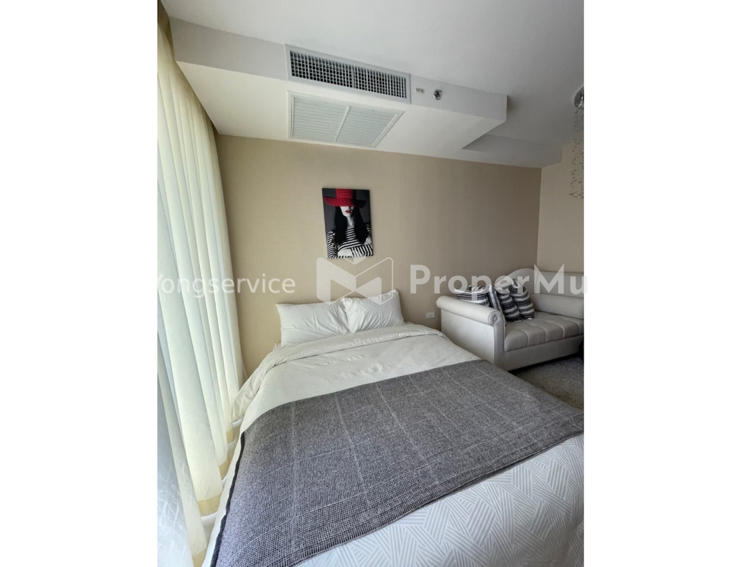 Luxury Condo The Riviera Jomtien @Jomtien Beach 33 sq.m Studio 7th floor, wifi, Fully furnished