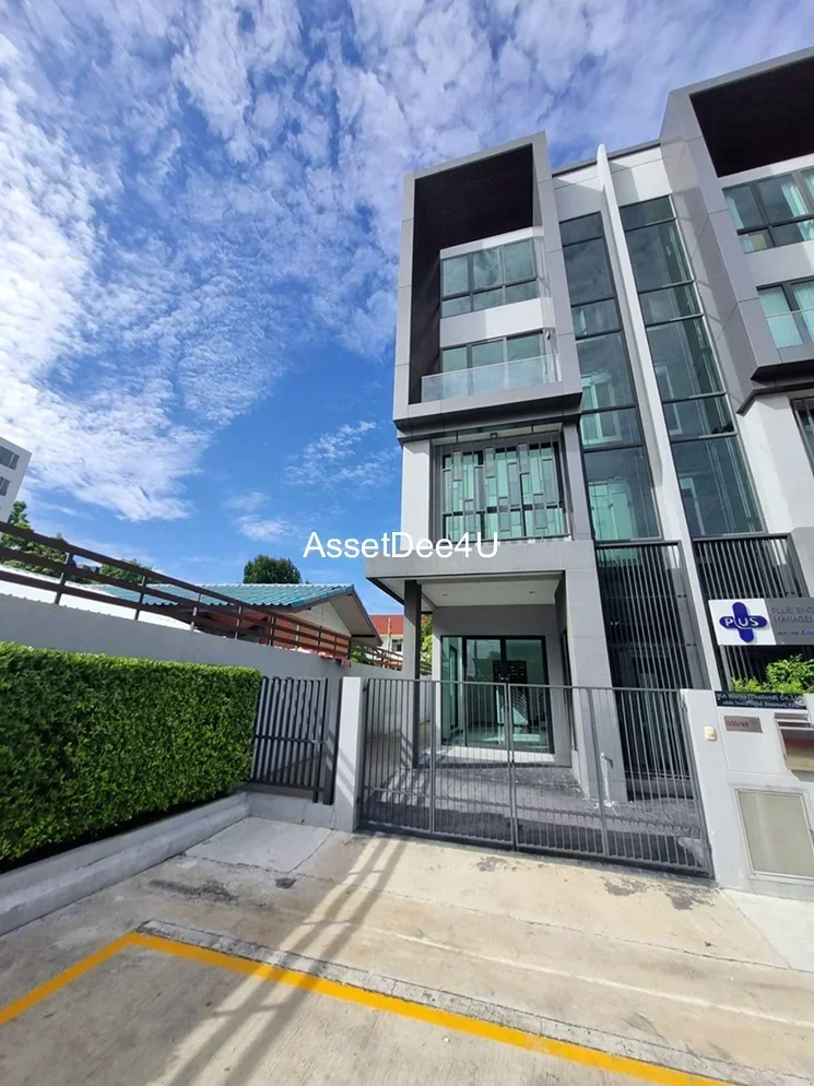 For rent: 4-storey home office with glass elevator, JW Urban, Songprapa Road, Don Mueang, 8 air conditioners