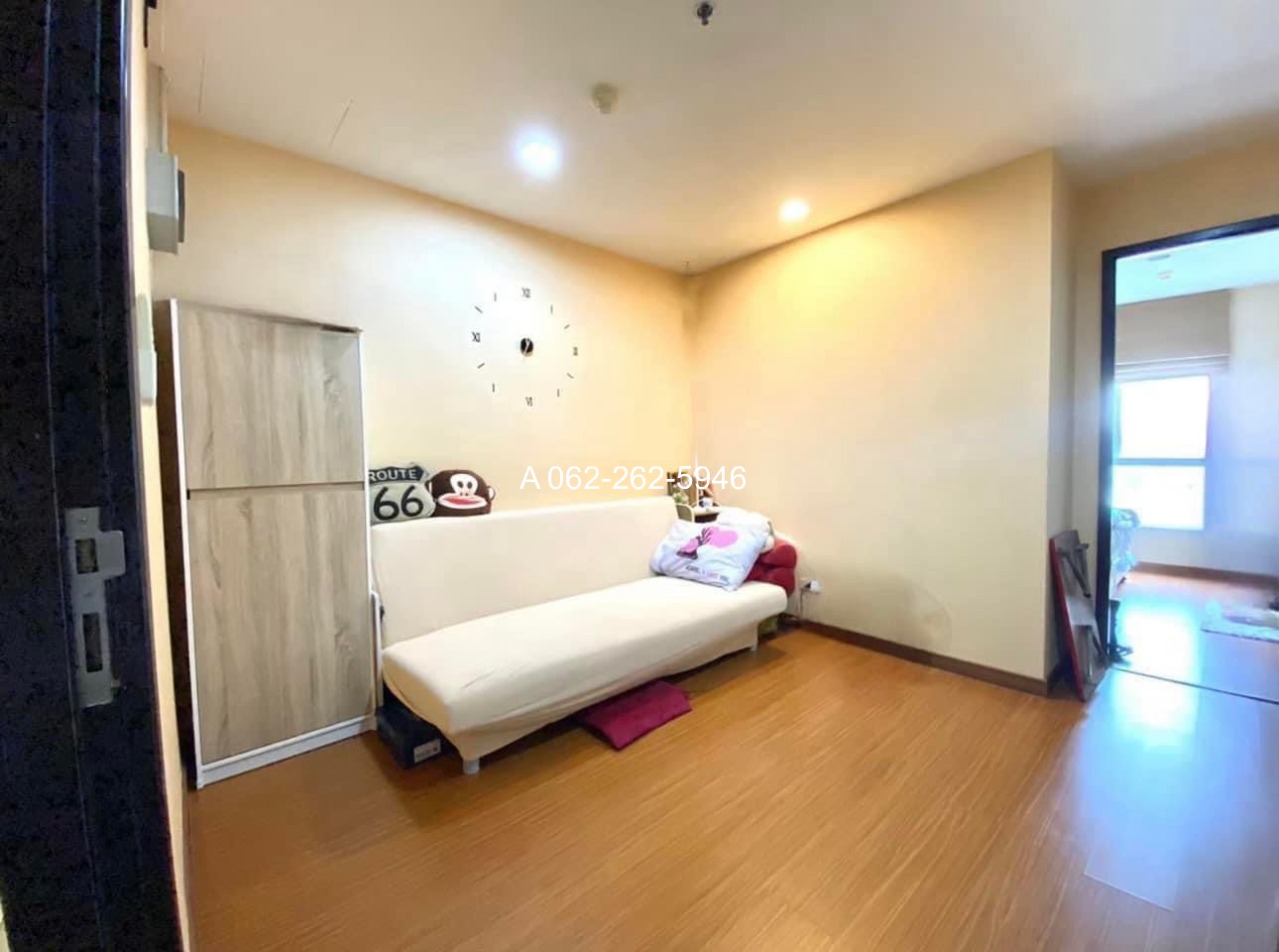 New room for rent! Diamond Sukhumvit, fully furnished near BTs. Contact 062-262-5946