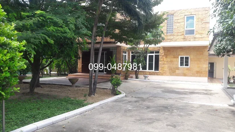 House for rent, 1 rai, near Central Eastville-BTS Lat Phrao.