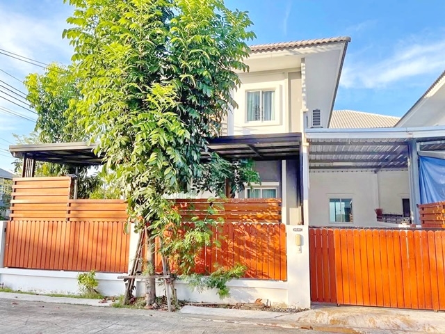 Lat Krabang 54 The cheapest in the world 2-storey house on corner Lotus WatSiWarinNoi 900m. 3bed Phu