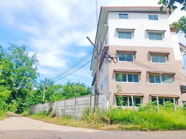 Makro KhonKaen 2.9 km. Commercial building 4.5-storey 3 bath on the main road in the city center for