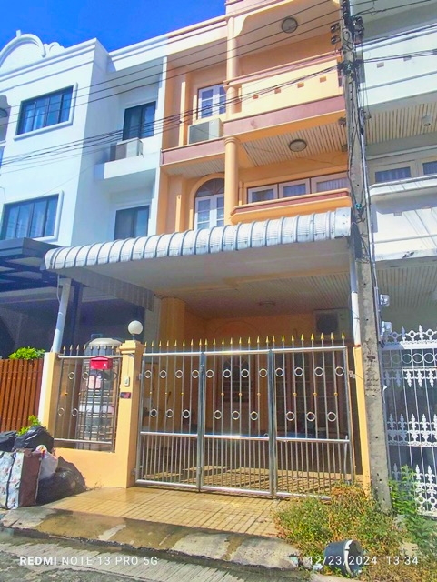 Major Ratyothin BTS Senanikom 899m. 4bed Kaset 3years 1time Townhome for rent very large 23sq.wa.The