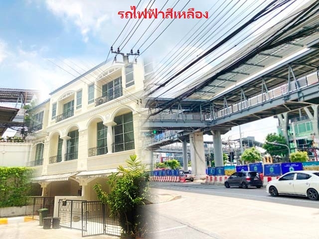 MRT Yellow Line Khlong Klantan 100m. Thanya Shopping Park 200 m. Srinakarin 3-storey 3bed Stamfod