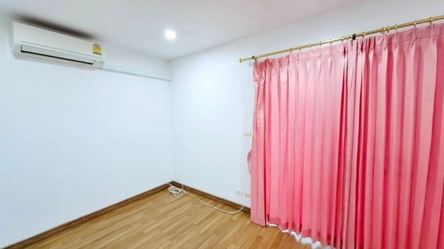 Phutthamonthon Sai 4 150m. Townhouse for rent new KrathumLom 19sq.wa 3bed Swimming pool Thonburi