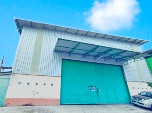 Wat Muang School 1.5 km. Sampeng Market2 900m. Warehouse for rent factory 1,225sq m. 185sq wa.