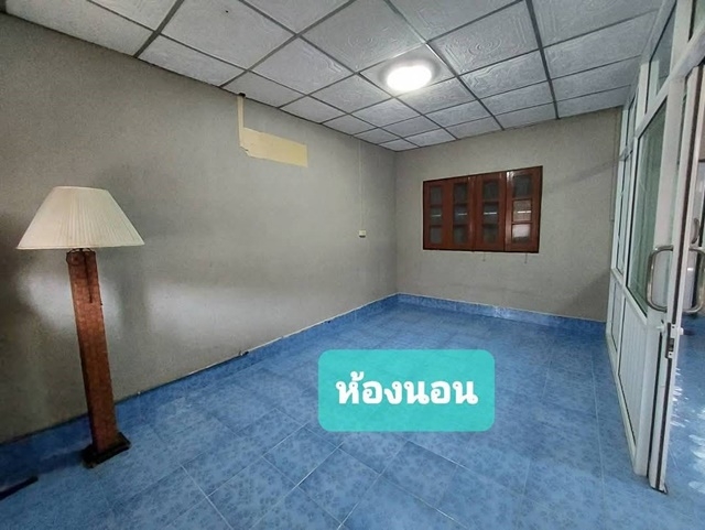 CJ BangKluea WatBangWua School 3.2km. Detach-storey house 3bed 1bath 20sq.wa. 90sq.m. 1a/c Bangpakon