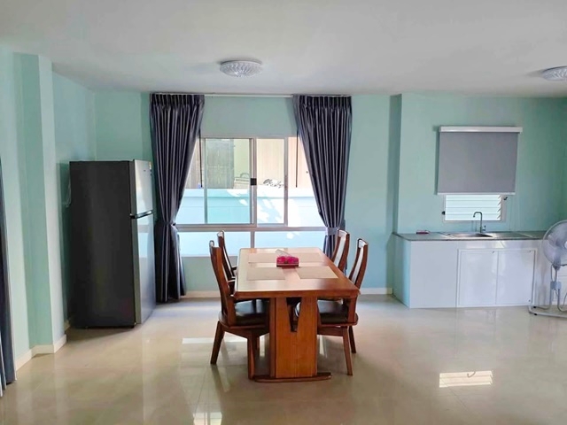 LatSawai Central Market 2.2 km. Lux fully Fur 2-storey house CJ Rangsit Khlong3 800m. 3bed 3bath