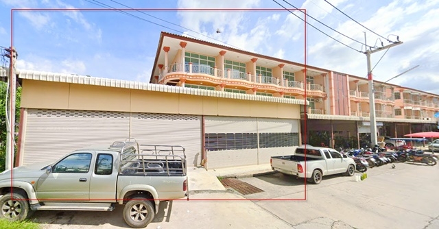 Big C Chachoengsao2 600 m. Robinson New 3-storey commercial building for rent 1st floor (2 units)