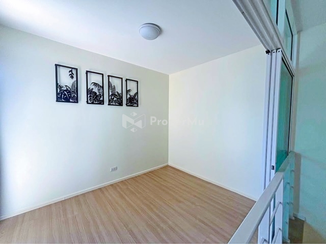 7-11 in front of Village Rama9-OnNut Airport Link BanThapChang 1.6km. 3bed 3bath 3-storey townhouse