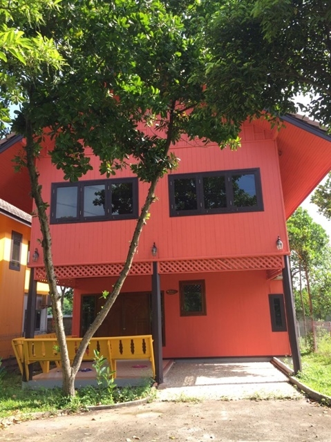 Hathai Mit Market 2.1km. New 5Parking Nimitmai25-35 Fully Fur! For Rent Thai Wooden Style House 2 St