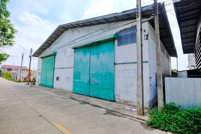 Makro KhlongLuang 1.4km. Warehouse for rent 10 meters high corner of Road 5 water 3-phase electricit