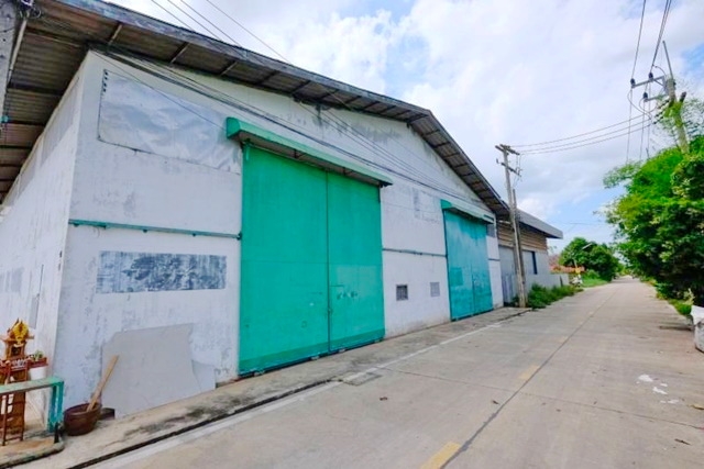 Warehouse for rent 10 meters high corner KhlongSi Makro Khlong Luang 1.4km. of Road 5 water 3-phase