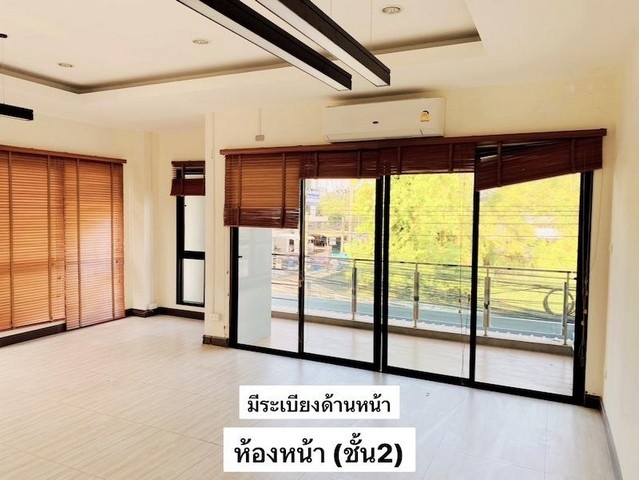 ให้เช่าทาวน์โฮม เนื้อที่ 60 ตรว.หัวมุม สี่แยกซอยรามอินทรา 19 แยก