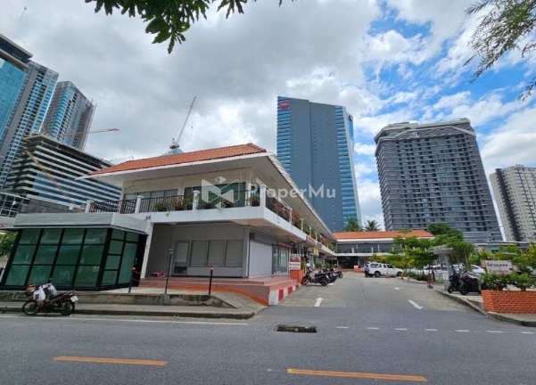 Shop space for rent, showroom, office, Sukhumvit 66, near BTS Udom