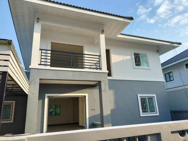 New 2-storey house sale,67Wa,4bed,3bath,2MB, free transfer, gifts, Chomphu, Saraphi, Chiang Mai