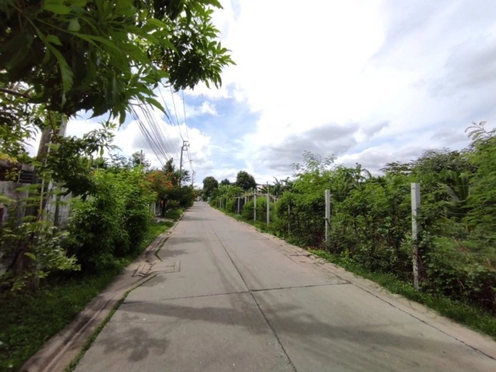 Land for sale, Charansanitwong 3, size 3-0-87.4 rai, near MRT Tha Phra and BTS Talat Phlu, near The Mall