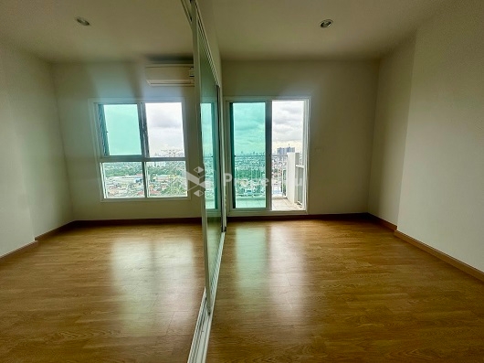 Investment opportunity, empty condo room, The Parkland Ratchada-Wong Sawang, near MRT