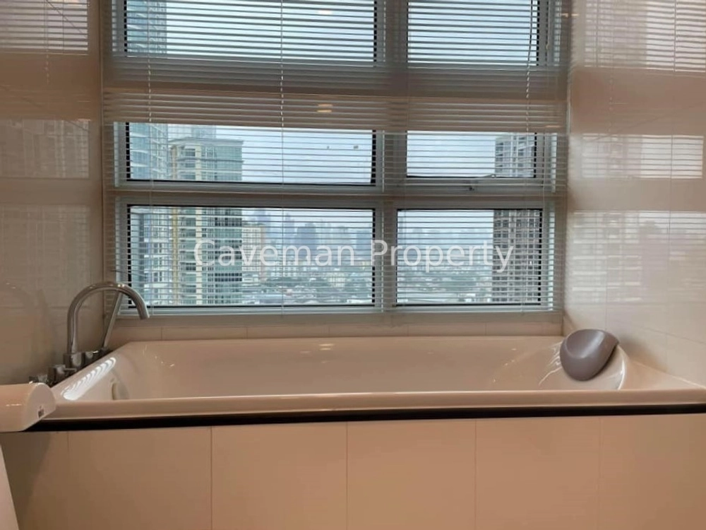 Beautiful room, fully furnished! good price!!