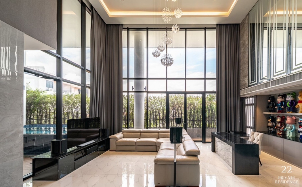 For sale: Luxury 6-storey pool villa, Krungthep Kreetha, Hua Mak, 12 bedrooms, 148 sqw.