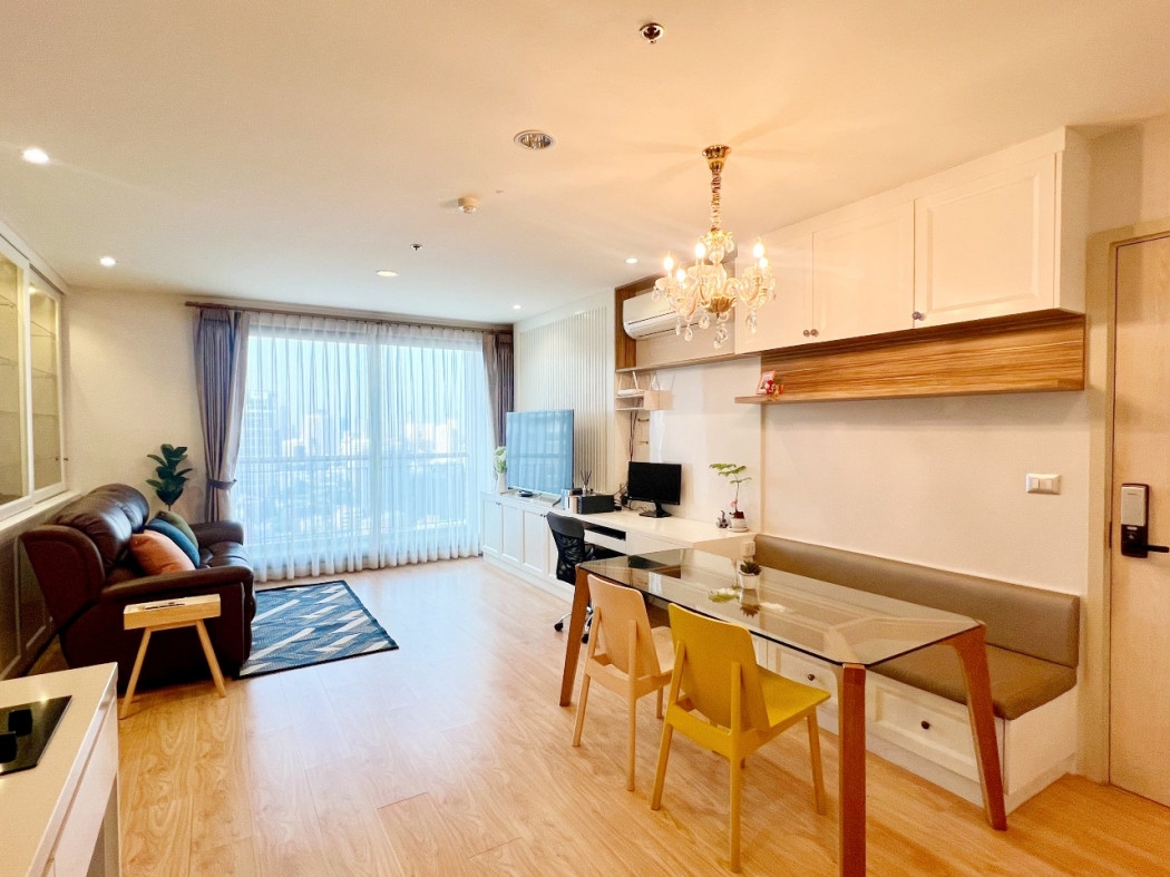 Best Price RHYTHM Sukhumvit 42, 2 bedrooms, 78 sq m., excellent condition, corner unit, next to BTS 