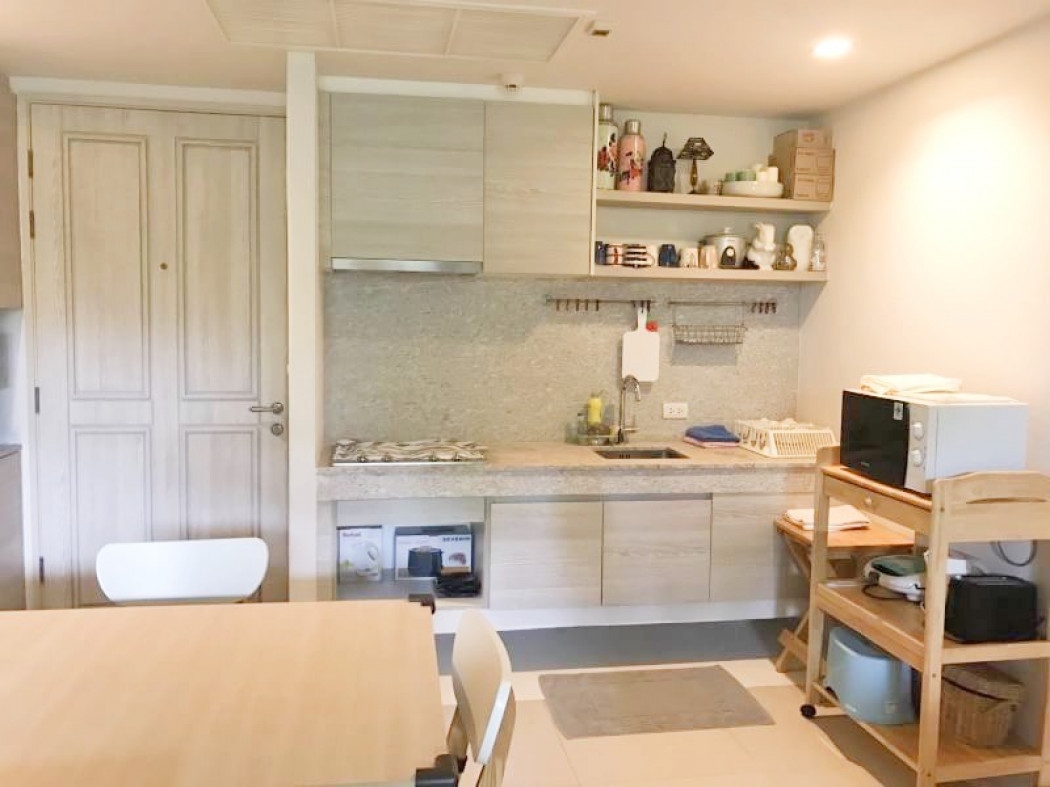 For sale CHELONA KHAO TAO Hua Hin 2 bedrooms 78 sqm. nice room, next to the beach.