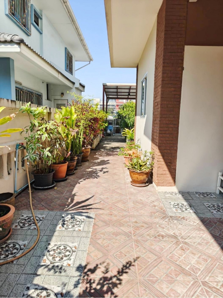 For sale: Single house, 60 sqw., 3 bedrooms, Soi Tung Setthi Yake 29, near Mega Bangna.