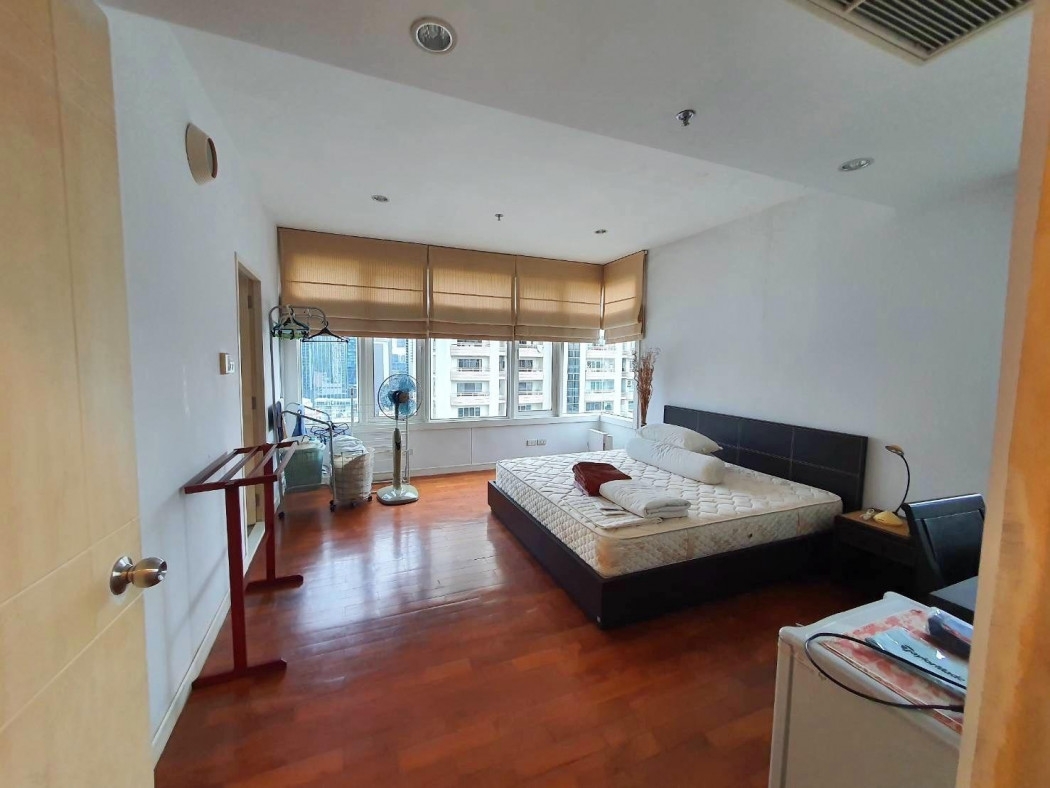 For Sale: Baan Siri 24 Condo – Prime Phrom Phong Location (Foreign Quota)