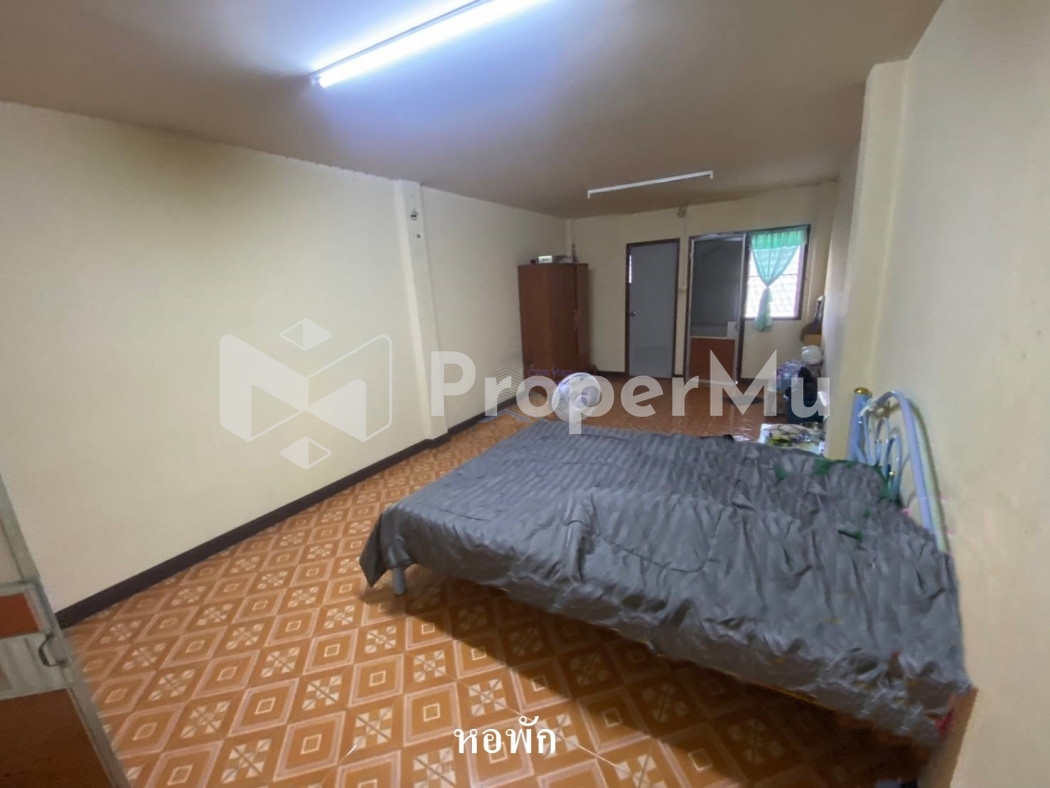 #CYP156 Dormitory business and Land for SALE in Chiang Rai