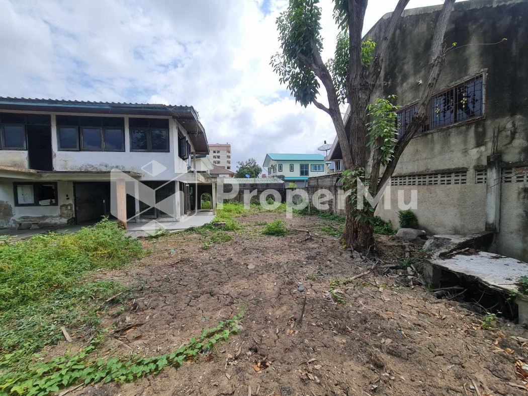 Land for sale, Lat Phrao 80, Soi 14, in the heart of Lat Phrao, 126 sq m, selling at appraised price