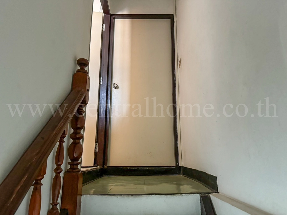 2-storey townhouse, Buathong Village 2, next to Khlong Bang Phai BTS, near Central Westgate