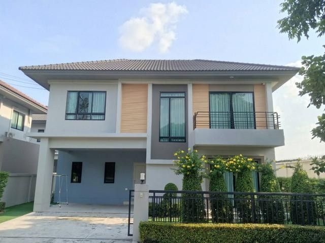 B803, 2-storey detached house for rent, Life Bangkok Boulevard project, Soi Ram Intra 65