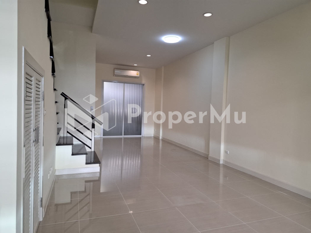 ขายโฮมออฟฟิศ Premium Place ซอยสุคนธสวัสดิ์ เอกมัย-รามอินทรา 2, กรุงเทพ