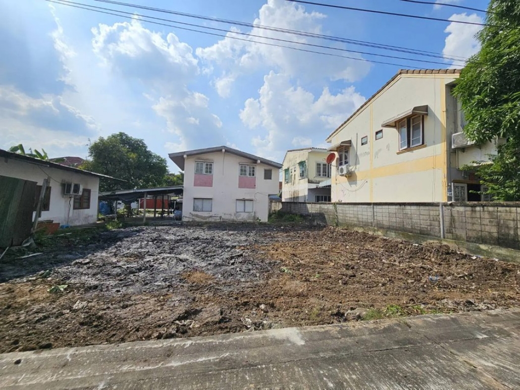 Land for sale, big discount, Phutthamonthon Sai 2, Soi 7, 47 sq m, filled in, near Bang Khae