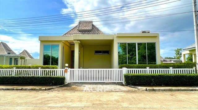 A single-storey house for sale at Villa Meesuk, Chiang Mai